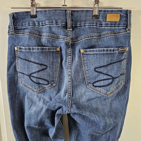 PacSun Denim - Womans 7 for all mankind sz 6 tapered Med blue zip fly mid rise denim jeans 030